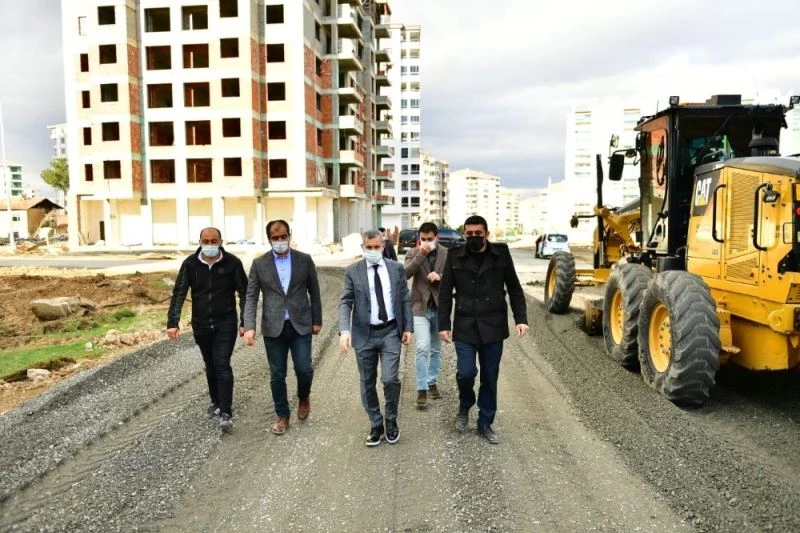 Yeşilyurt Belediyesi, alternatif yol güzergahlarının sayısını artırıyor
