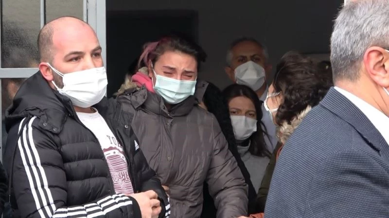 Ölüm uykusuna yatan doktor son yolculuğuna göz yaşlarıyla uğurlandı
