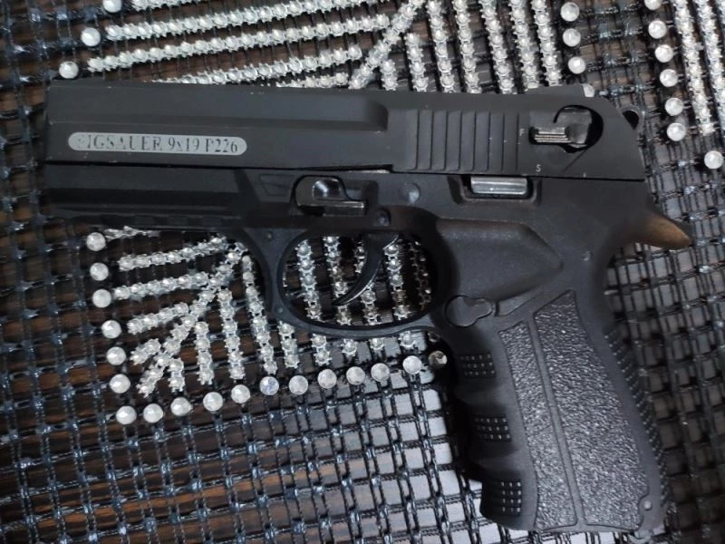 Sosyal medyadan silah fotoğrafı paylaşımına gözaltı
