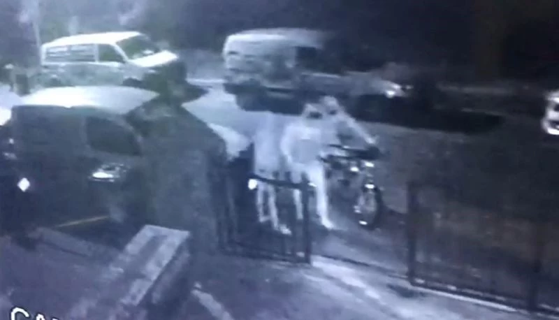 Çaldıkları otomobil bozulunca 4 ayrı yerden motosiklet çaldılar
