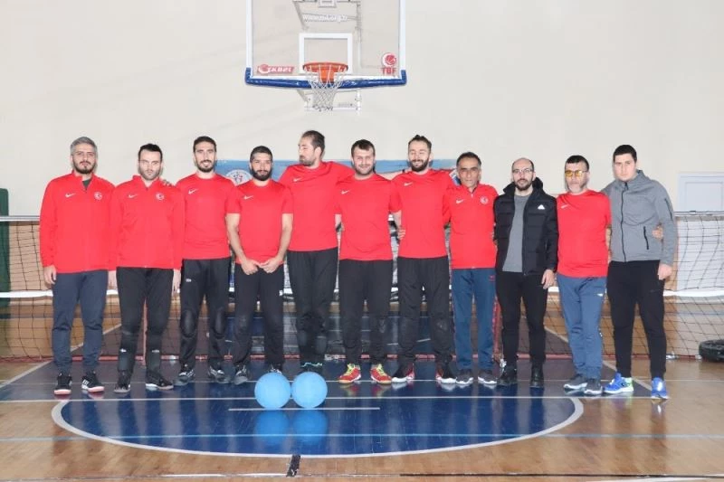 Goalball erkek milli takımı Karaman’da enerji topluyor
