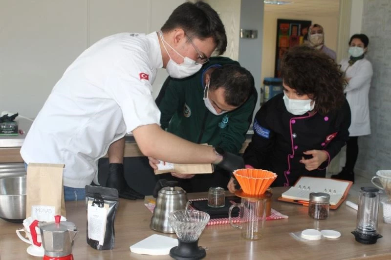 Özel öğrencilere barista eğitimi verildi
