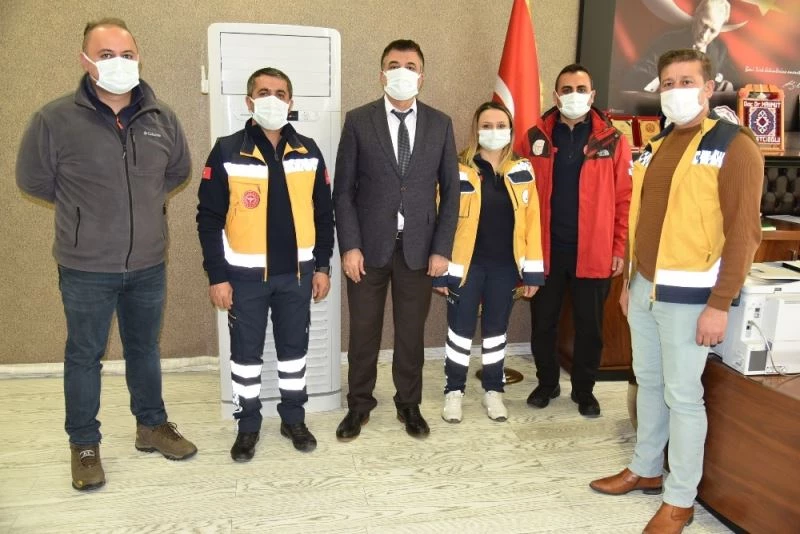 Sağlık Müdürü Sünnetçioğlu’ndan 112 çalışanlarına teşekkür plaketi
