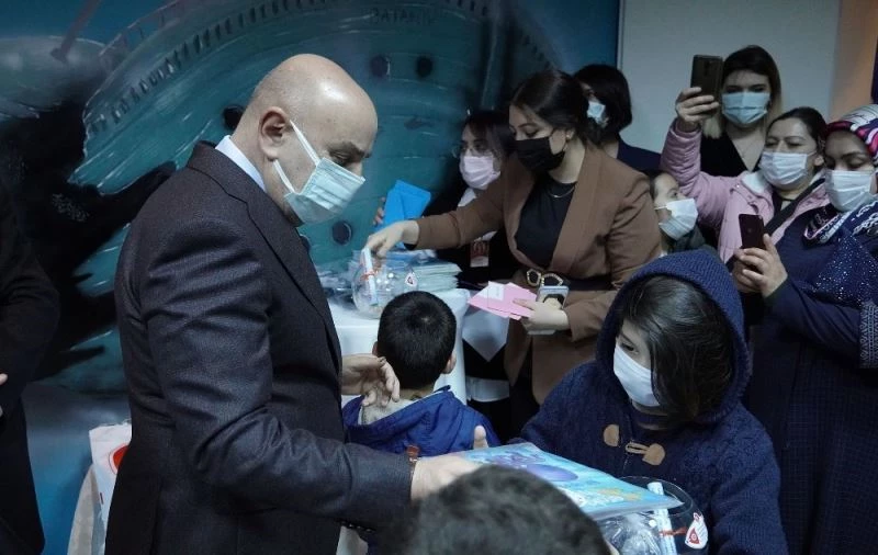 Keçiören Belediye Başkanı Altınok özel çocukların sinema keyfine ortak oldu
