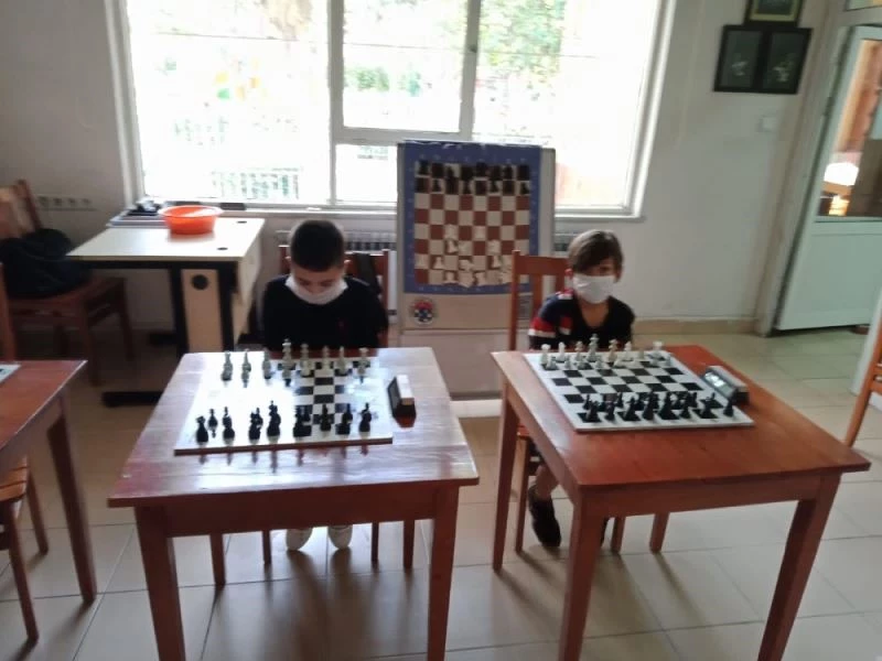 Burhaniye’de Bursem Kursları kısmen başladı
