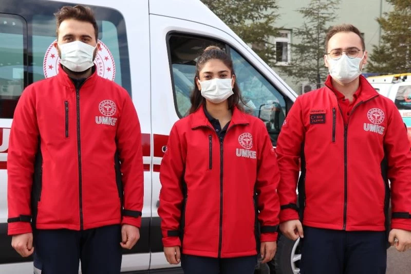 Depremde İnci’yi kurtaran Edanur, otobüste doğum yaptırdı
