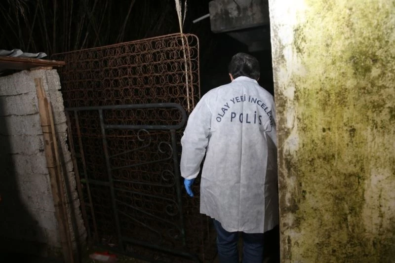 Antalya’da çalılıkların arasında insan kafatası bulundu
