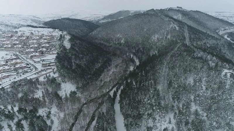 Beyazlar içinde Değirmen Boğazı havadan görüntülendi

