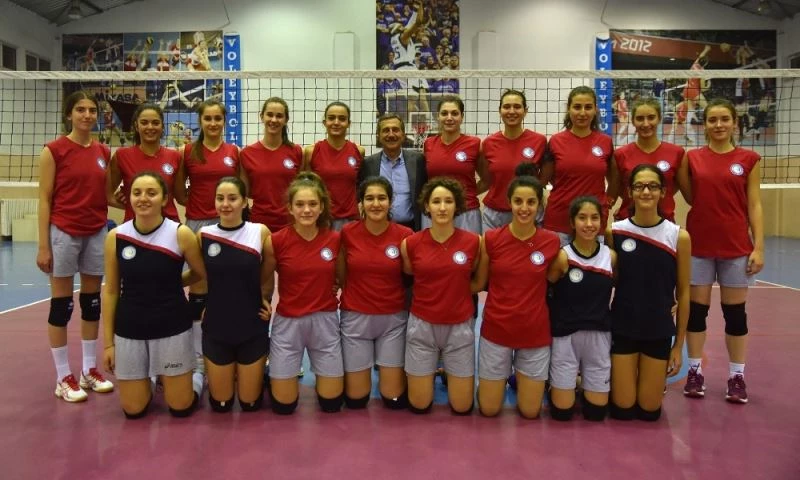 Başkan Ataç’tan başarılı voleybolculara tebrik
