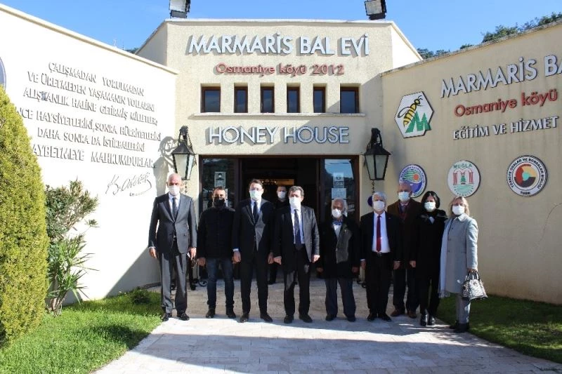 Muğla Valisi Tavlı, Marmaris Bal Evi’nde incelemelerde bulundu
