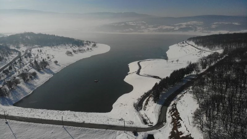 Bolu’da kar yağışı barajlardaki su seviyesini yükseltti
