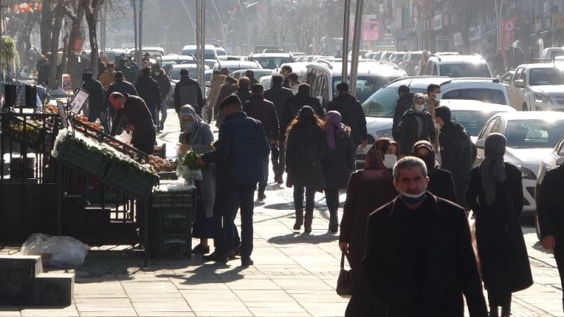 Muş’un kademeli normalleşmeye en yakın iller arasında olması vatandaşları sevindirdi
