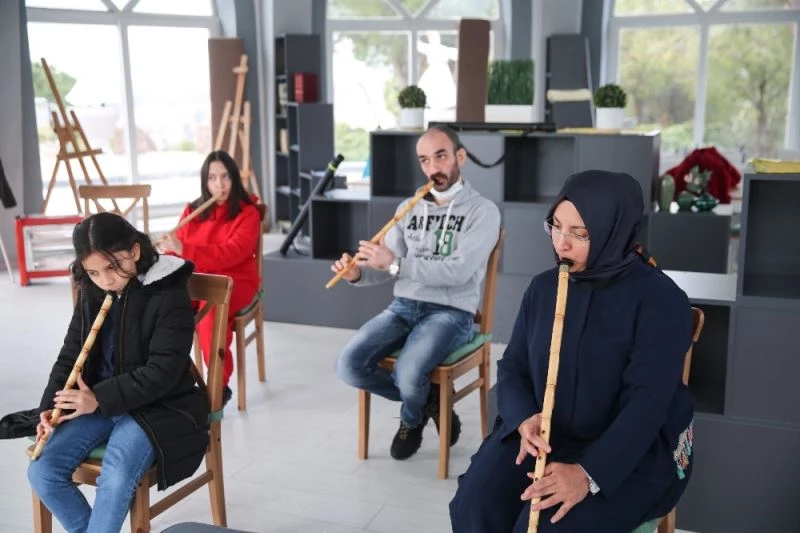 Ney kursu Bucalılara nefes oldu
