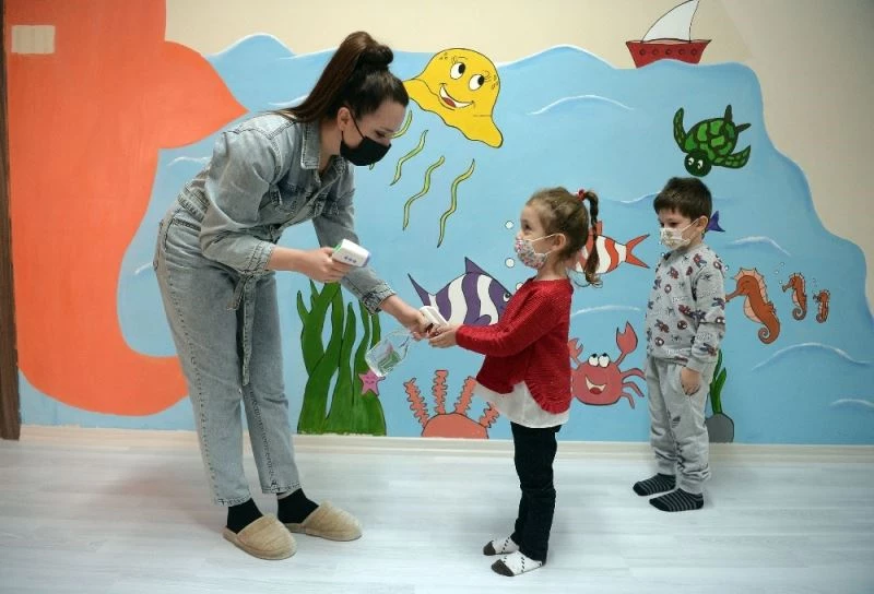 Çocuklar Bilgi Evleri’nde sevgiyle yetişiyor
