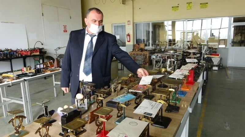 Delikli kuruşla başladı, bin 500 parçalık koleksiyonun sahibi oldu
