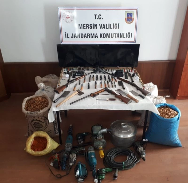 Hırsızlık zanlıları kaza sonrası tamirciye gidince yakayı ele verdi
