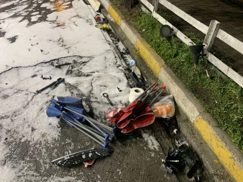 Lüks cip kontrolden çıkarak benzinliğe daldı: 4 yaralı
