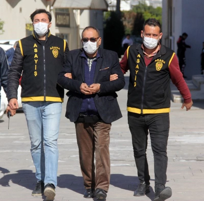 İki cinayet işleyen firari hükümlü noterde yakalandı
