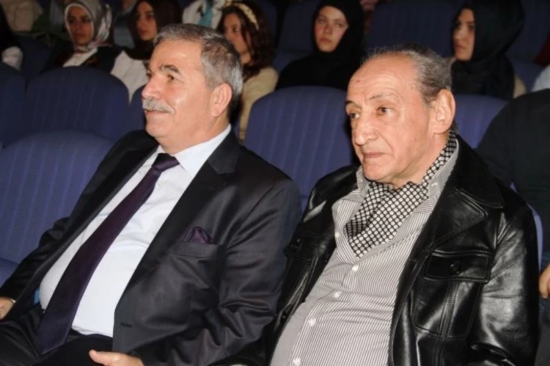 İlkadım Belediyesi Cemal Safi’yi ödüllü şiir yarışması ile anacak
