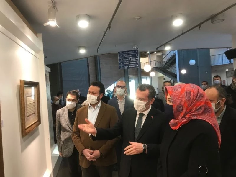 Zeytinburnu’nda tezhip ve minyatür sergisi açıldı
