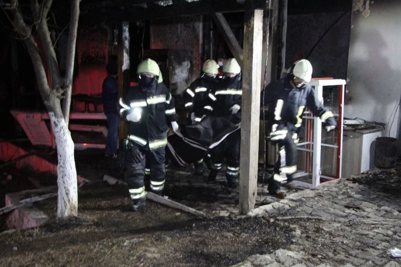 3 kişinin öldüğü restoran yangını eğlencede değil mola sırasında meydana gelmiş

