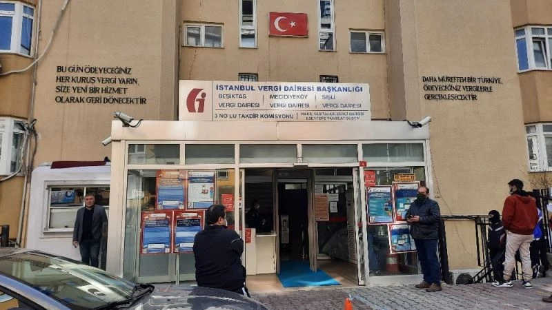 Vergi borcunu son günlere bırakan vatandaş: 