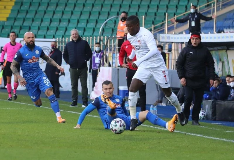 Yiğidolar ligde 11. beraberliğini aldı
