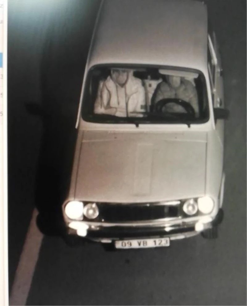 Otomobil ve kasayı çaldılar, polisten kaçamadılar
