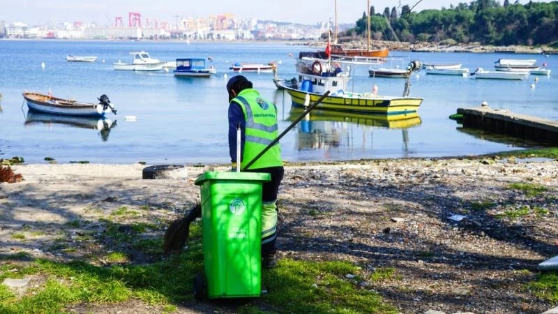 Başkan Yazıcı’dan çöp yığınlarına esprili gönderme

