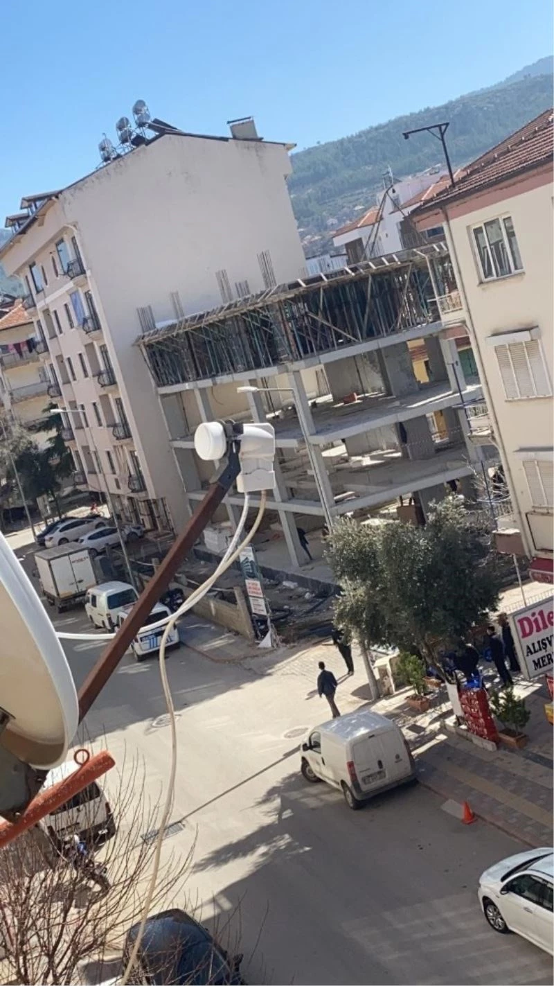 Bucak’ta çalıştığı inşattan düşen yabancı uyruklu vatandaş hayatını kaybetti
