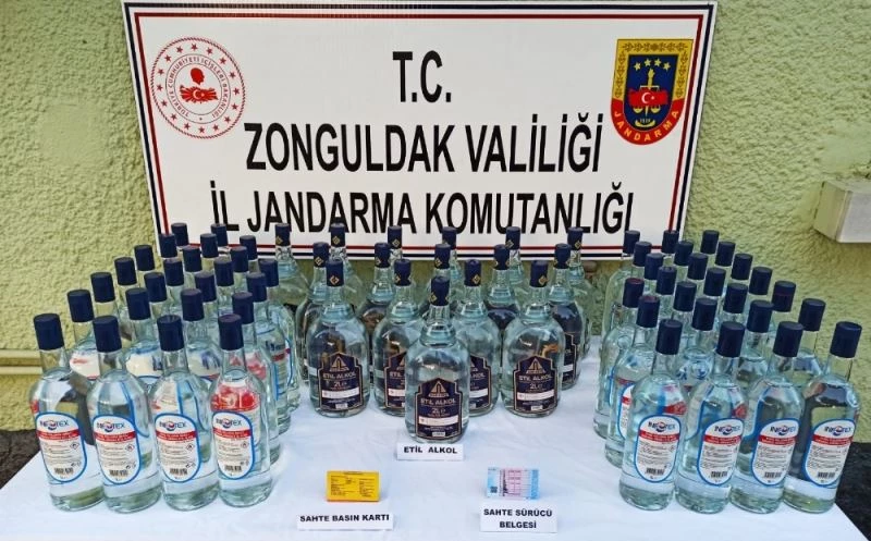 Ehliyeti ve basın kartlı sahte olan şahıs 80 litre alkolle yakalandı
