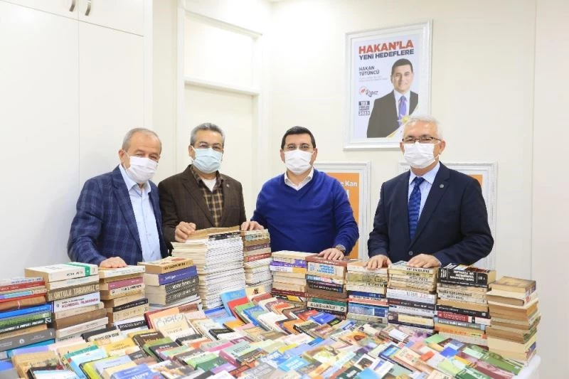 Cemil Meriç Kitaplığı’na ‘Onat Köşesi’
