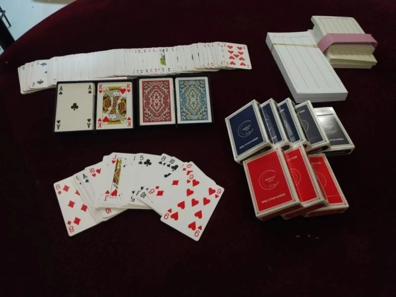 Polis yakalamaktan, onlar oynamaktan bıkmadı
