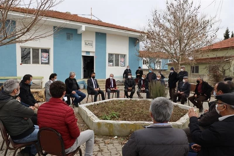 İl Müdürü Yoldaş, Zemzemiye köyünde üreticilerin sorunlarını dinledi
