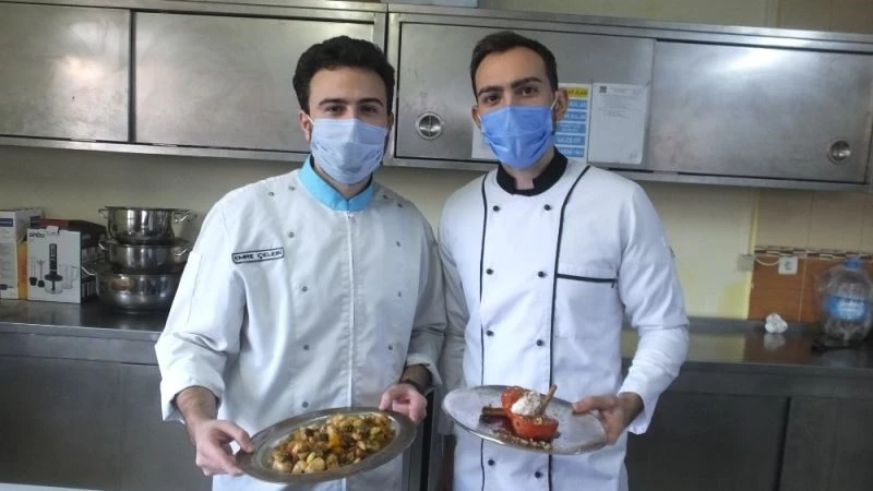 Aynı mesleği seçtiler birlikte kurs veriyorlar
