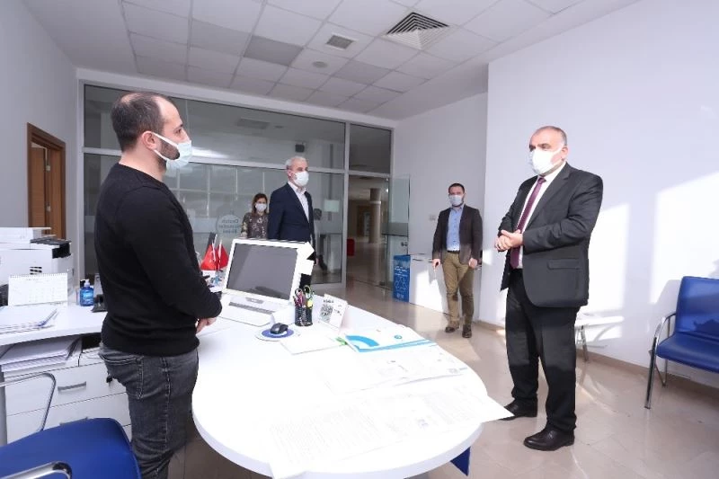 Başkan Sandıkçı: “Çalışanlarımızla, ilçe halkımızla kocaman bir aileyiz”
