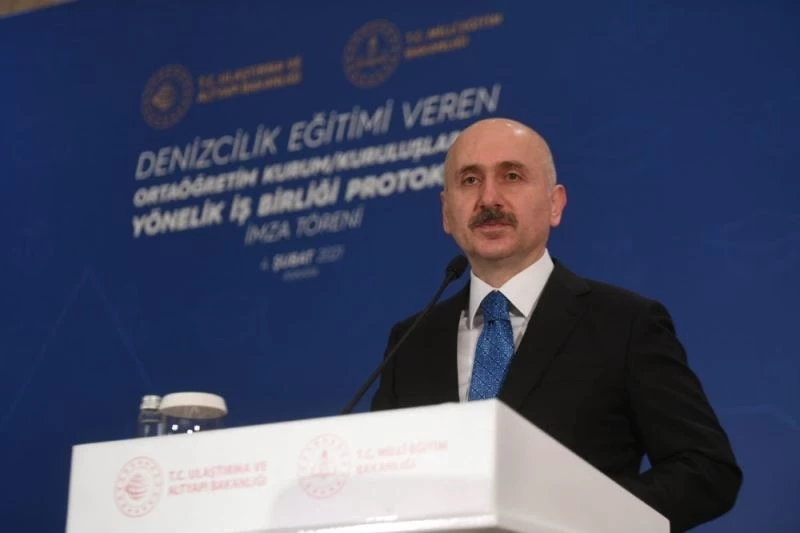Bakan Karaismailoğlu: ”Başarıların sürdürülebilir olması, denizcilerimizin artan yetkinliklerle yetiştirilmesiyle mümkündür