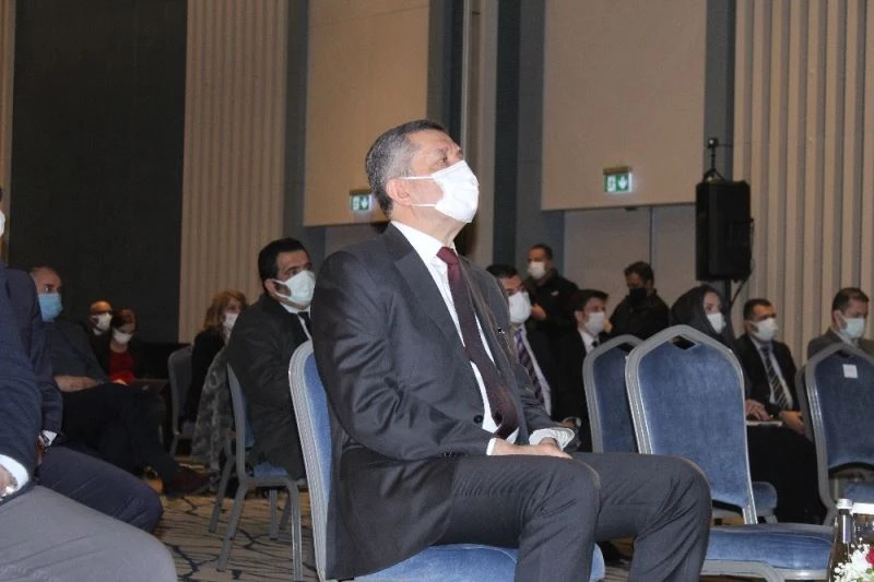 Bakan Selçuk: ”Mesleki ve teknik eğitim konusunda iş gücü ortaya çıkarmak asli görevlerimiz arasında yer alıyor”
