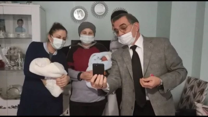 İlkadım’dan yeni doğan ikizlere çeyrek altın
