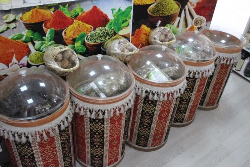 Aktarlarda fiyatlar ikiye katladı
