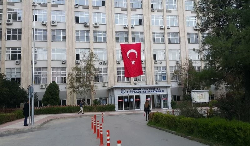 BUÜ’lü profesör açıkladı: “Kanser vak’alarının üçte birini önlemek mümkün”
