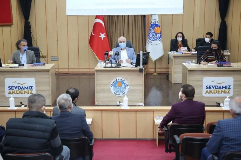 Akdeniz Belediyesinde ortalama işçi ücreti 3 bin 575 lira oldu
