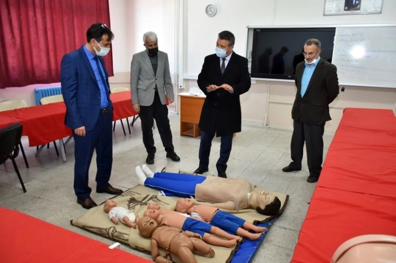 Karaman’da eğitim camiasına ilk yardım eğitimi
