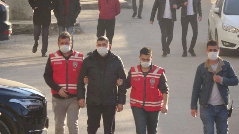 8. kattan beton zemine düşerek ölen Özgecan’ın erkek arkadaşının ifadeleri ortaya çıktı
