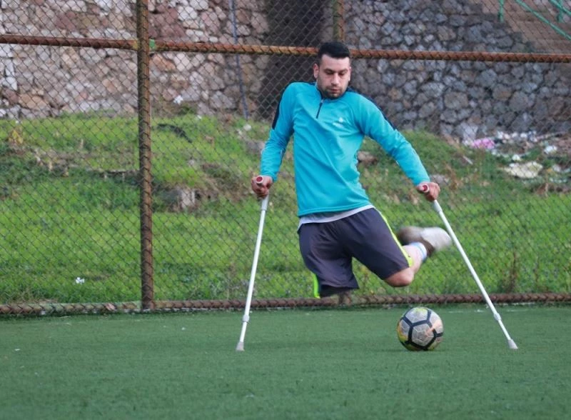 Gündüz çiçekçi, akşam süper lig sporcusu
