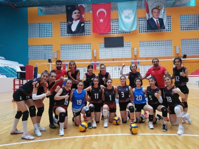 Vanlı kızlar Diyarbakır temsilcisini eli boş gönderdi
