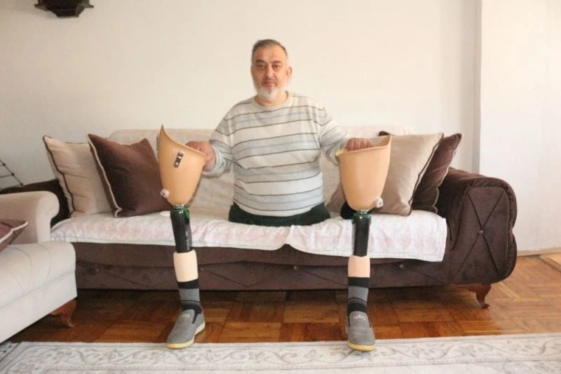 “Evsiz yaşanır, ayaksız yaşanır ama devletsiz yaşanmaz” 10 bin doları elinin tersiyle itti
