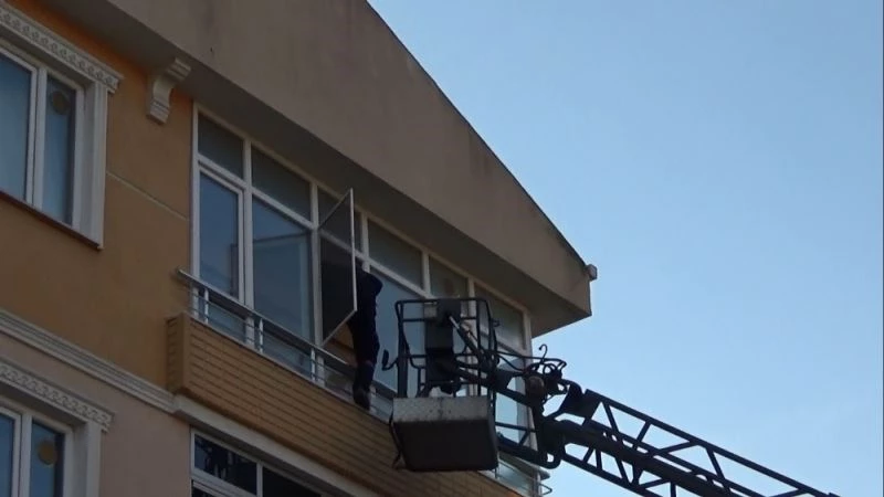 Kapıyı kimseye açmayınca polis, itfaiye ve sağlık ekipleri seferber oldu
