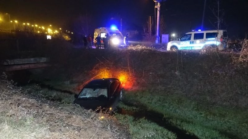 Polis ekipleri devriye atarken kanala uçan arabayı fark etti
