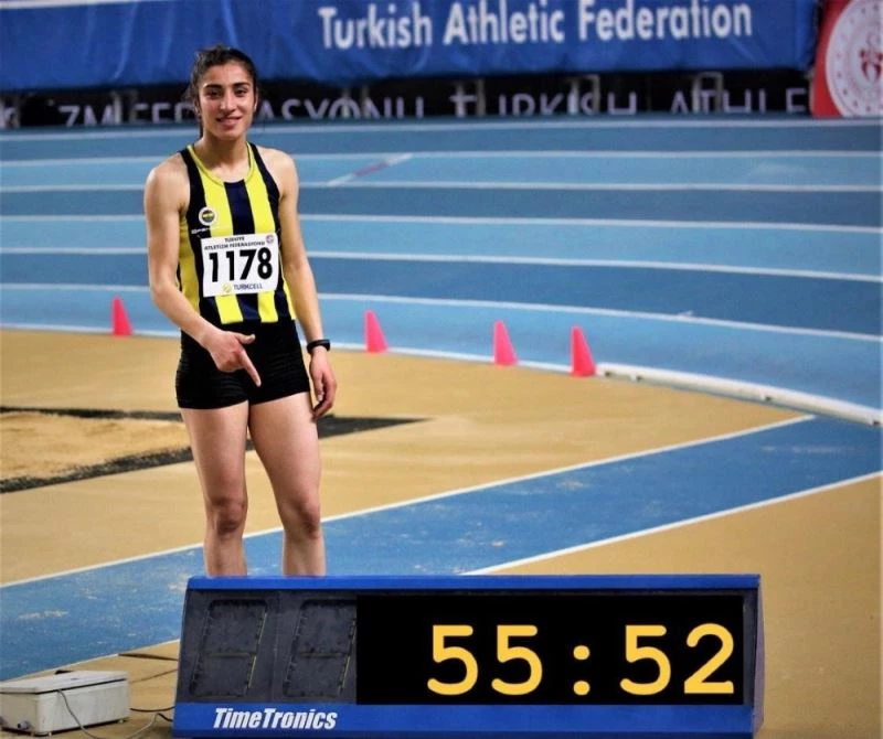 Vanlı atletten Türkiye rekoru
